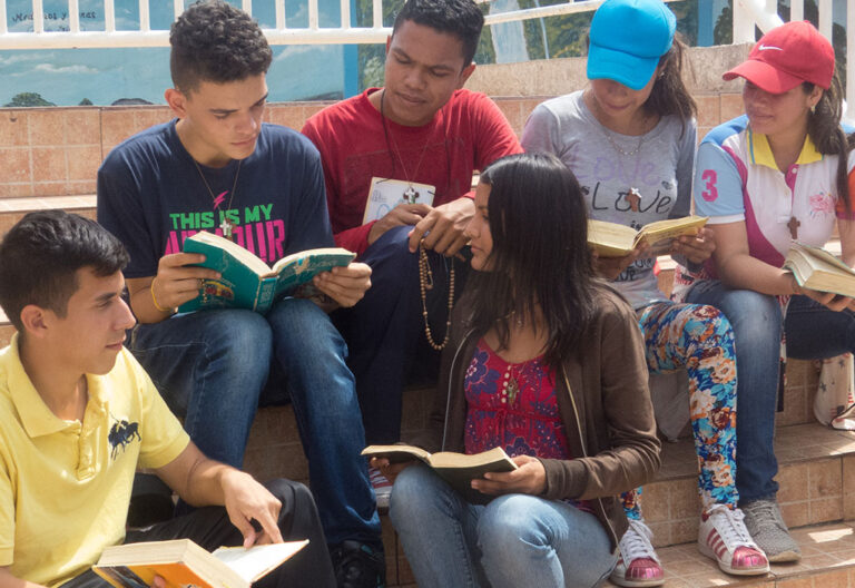 El Consejo Episcopal Latinoamericano y Caribeño (Celam) ha convocado a todos los catequistas de la