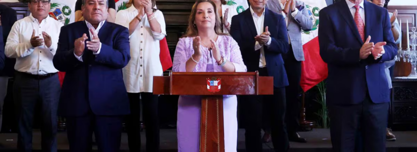Dina Boluarte a quien se le ha abierto una investigación por enriquecimiento ilícito.