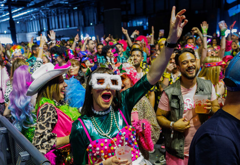 Jóvenes en Festival de música Horteralia en Madrid