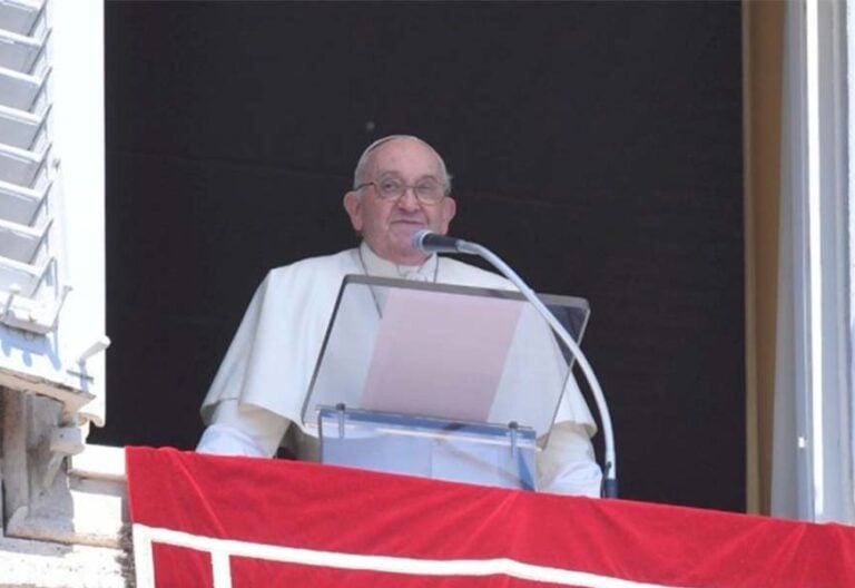 “¡Cuántas personas se consideran hoy inadecuadas o incluso equivocadas!”, el lamento de