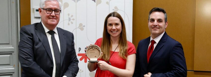 Pedro Miguel García Fraile, Inés García de Gamboa y Raúl Rodríguez, en la entrega del VI