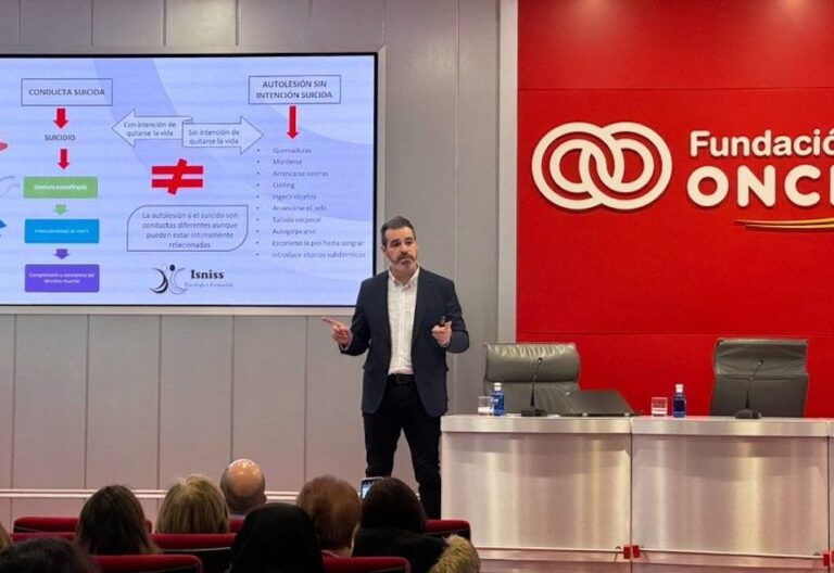 La Iglesia española se vuelca con la detección precoz del suicidio de menores