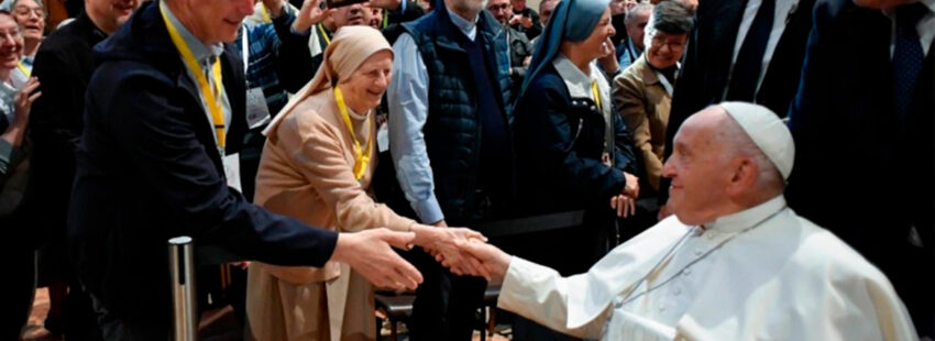 El primer recado del Papa en Verona es para los sacerdotes: “A todos debemos llevar la caricia de