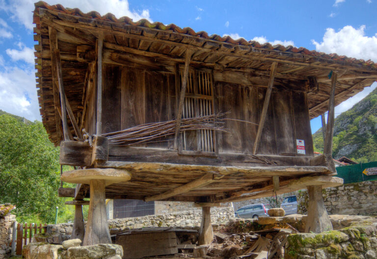 Hórreo asturiano