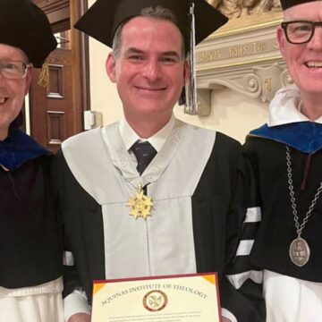 Rafael Luciani recibe doctorado honoris causa