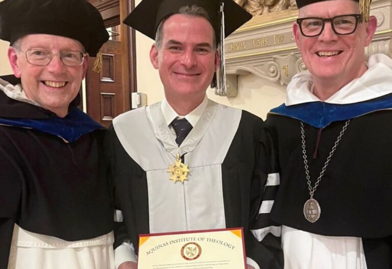 Rafael Luciani recibe doctorado honoris causa