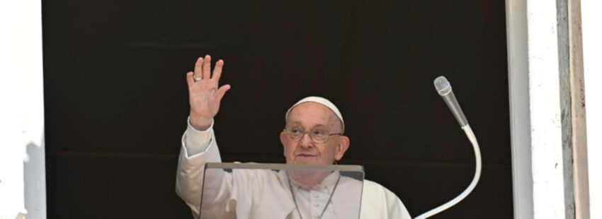 Francisco se confiesa en el Regina Caeli: “Un verdadero amigo no te abandona, ni siquiera cuando