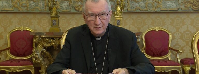 El cardenal Pietro Parolin, en una declaración institucional