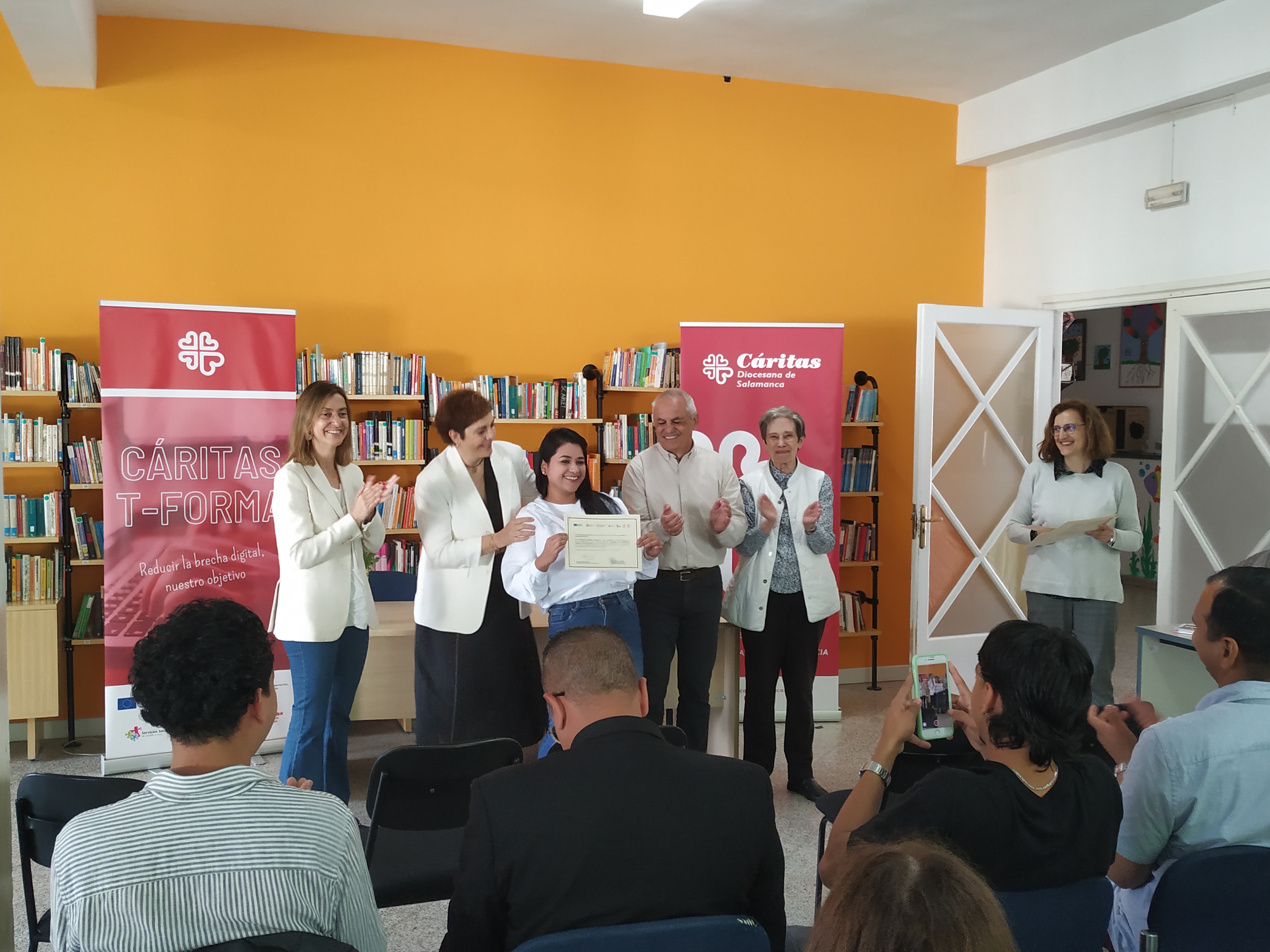 Formación digital en Cáritas Salamanca