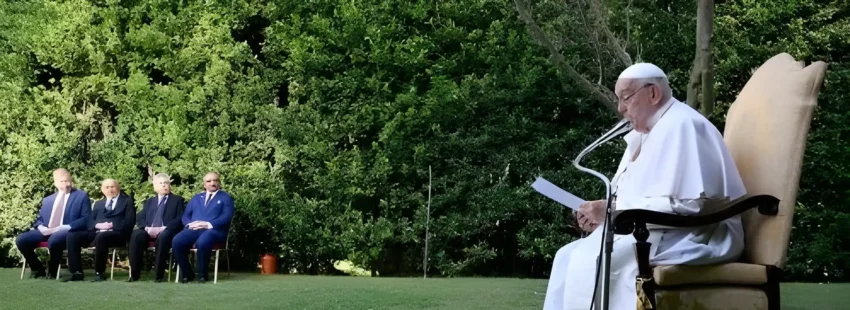 Francisco vuelve a rezar, diez años después, por la paz en Tierra Santa