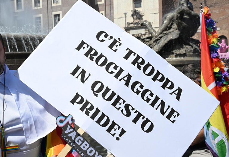 El papa Francisco, protagonista del Orgullo en Roma: “También hay mucho mariconeo aquí”