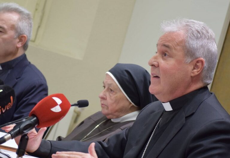 Mario Iceta, en la rueda de prensa sobre el cisma de las clarisas de Belorado