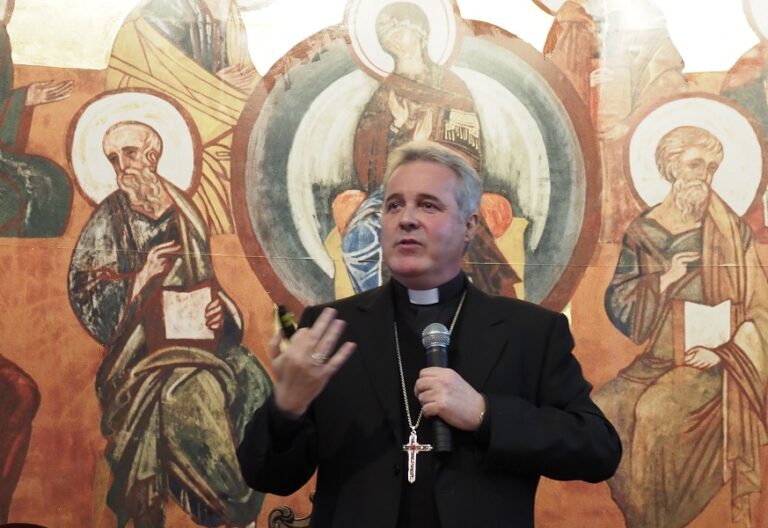 El arzobispo de Burgos, Mario Iceta, en Valladolid