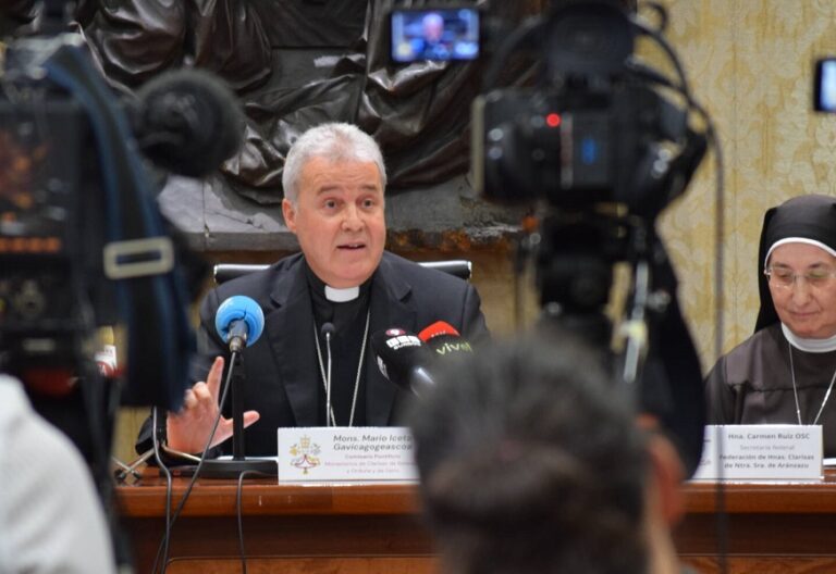 Mario Iceta, en la rueda de prensa sobre el cisma de las clarisas de Belorado
