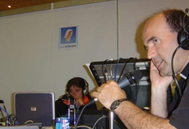 Archivada la denuncia contra Munilla por un comentario sobre las terapias de conversión