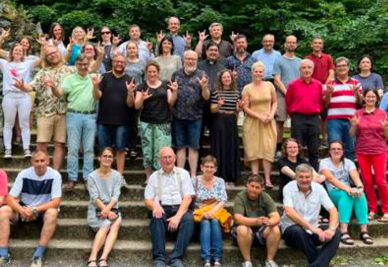 Bratislava se convierte en capital de los sordos católicos europeos durante cinco días