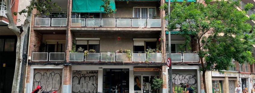 El cardenal Omella clama contra el suicidio de dos hermanas ante un desahucio