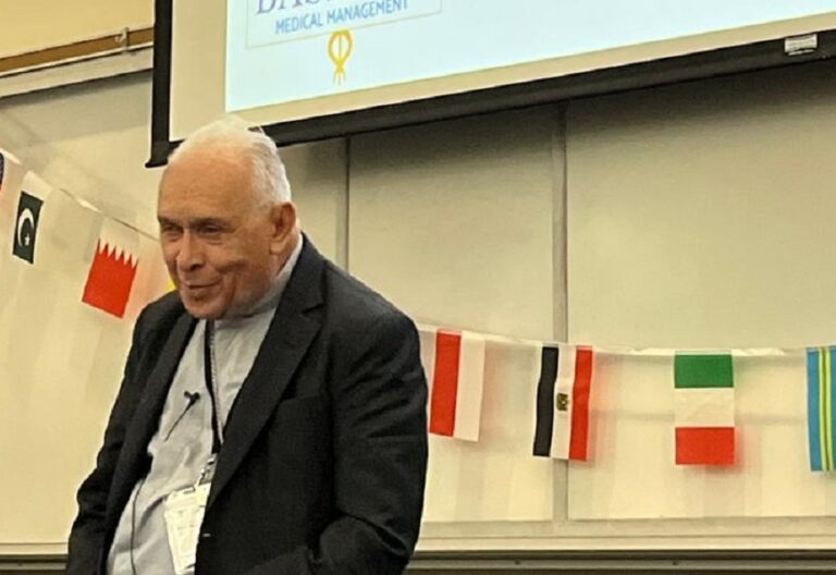 El cardenal Diego Padrón en la Academia de Líderes Católicos