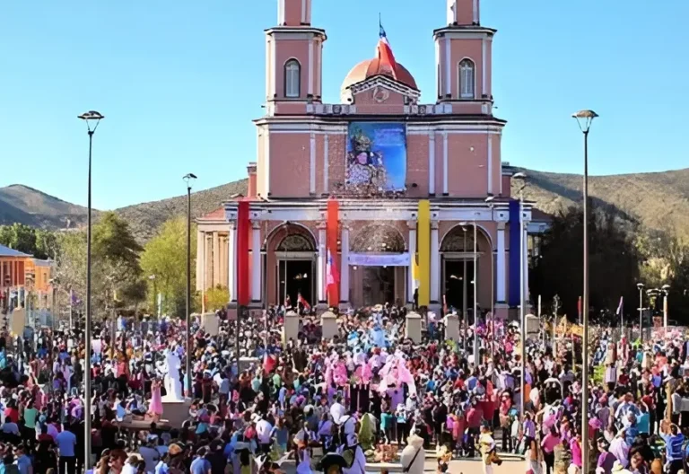 Bailes religiosos se preparan para la ‘fiesta chica’ de la Virgen de Andacollo en Chile