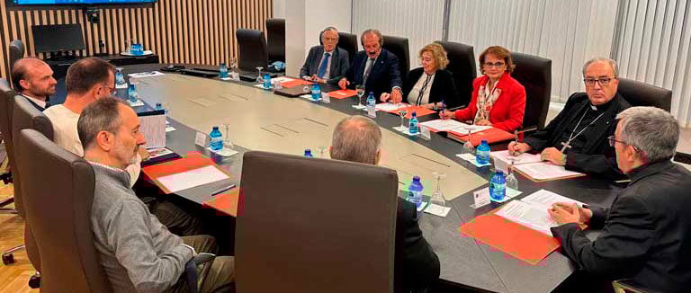 Primera reunión de la Comisión Asesora del Plan de Reparación Integral a las Víctimas de Abusos