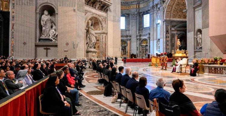 El papa Francisco con los teatinos en su quinto aniversario