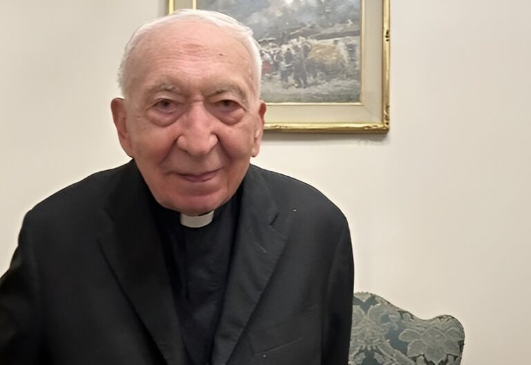 Angelo Acerbi, premio púrpura a toda una vida creando puentes