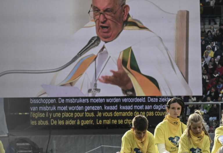 Popa Francisco en el estadio Heysel de Brussels