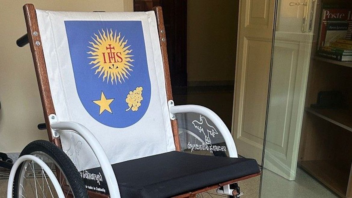 La silla de ruedas que Enrique Figaredo ha regalado al papa Francisco