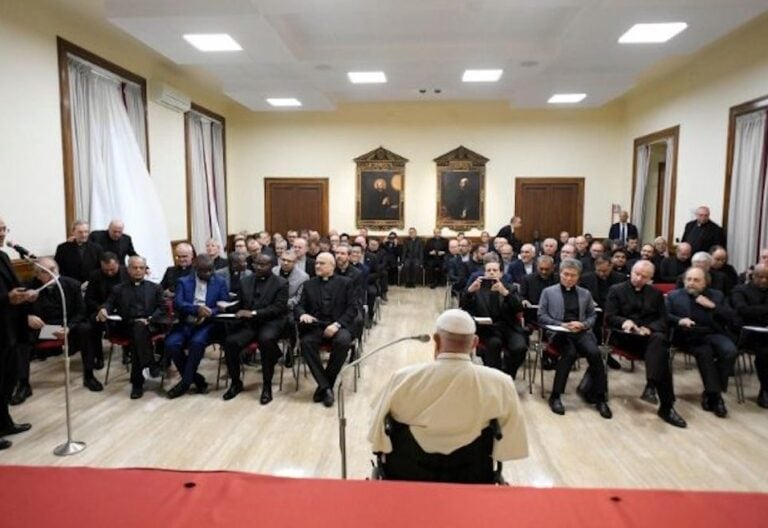 El Papa con los jesuitas en la Universidad Gregoriana