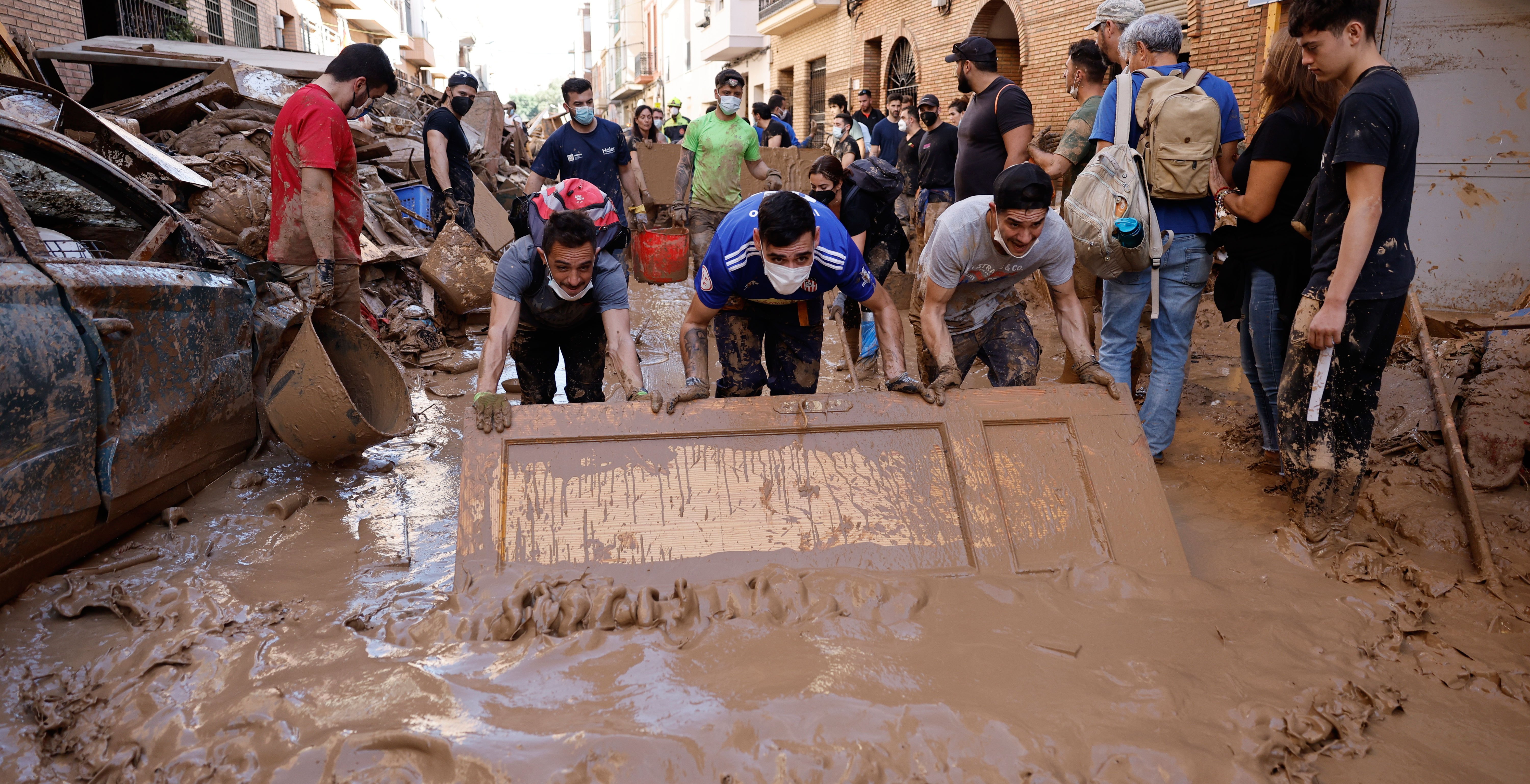 Voluntarios DANA de Valencia