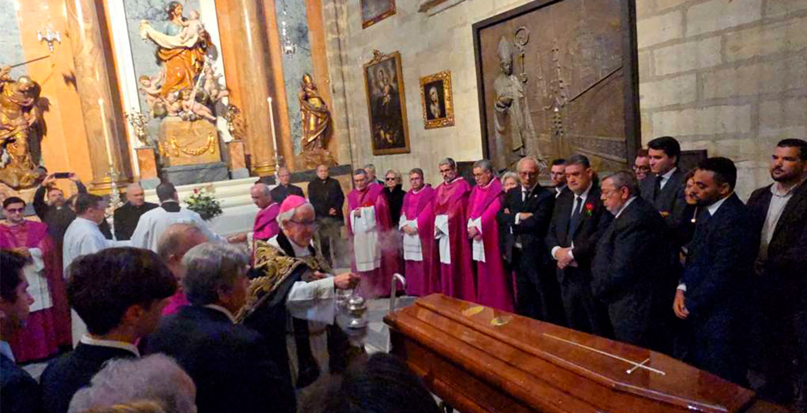 Miguel Angel Ayuso Guichot Catedral Sevilla