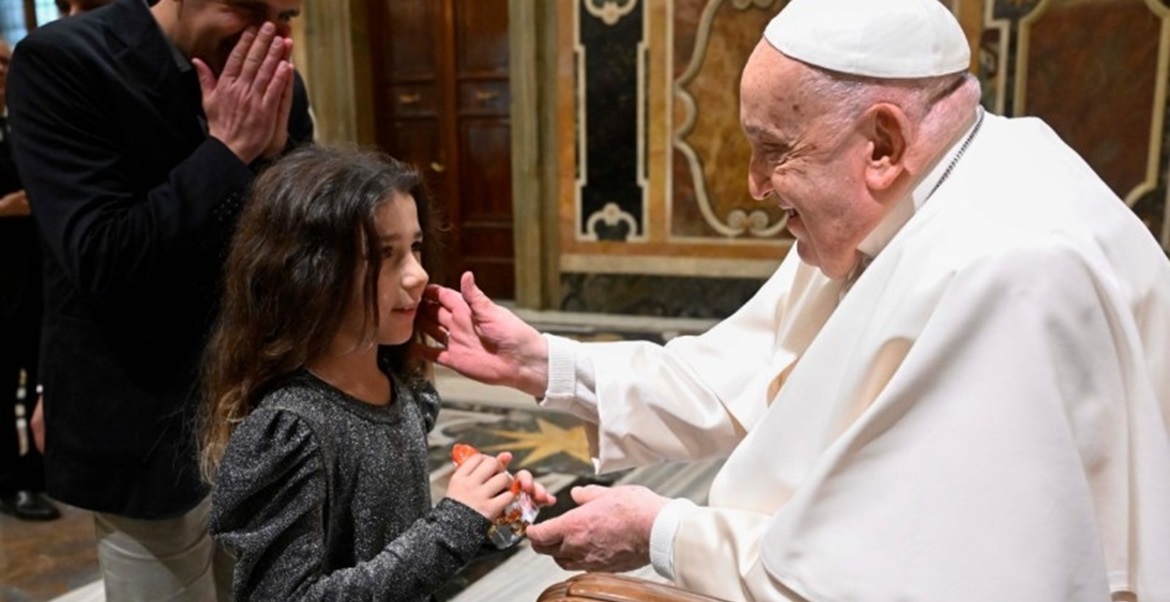El Papa con la federación italiana de petanca