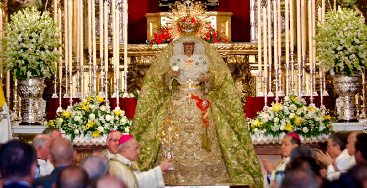 Virgen Macarena Rosa De Oro