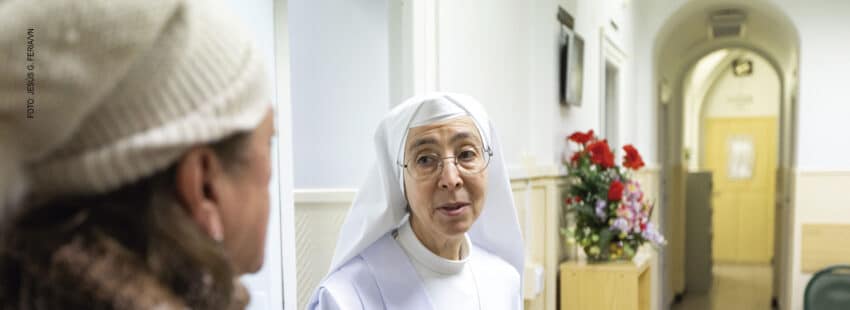 Sor Rosario en el Dispensario San Antonio en Cuatro Caminos (Madrid)