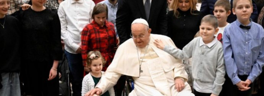 El Papa, el imán de Al-Azhar y Rania de Jordania, juntos por los derechos de los niños
