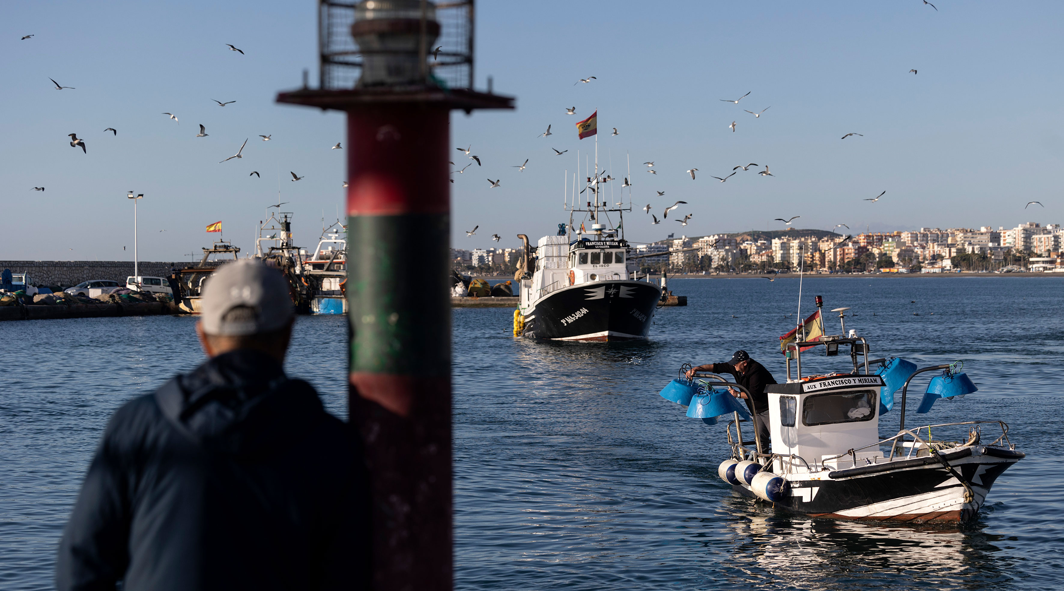 pescadores andaluces de la modalidad de arrastre