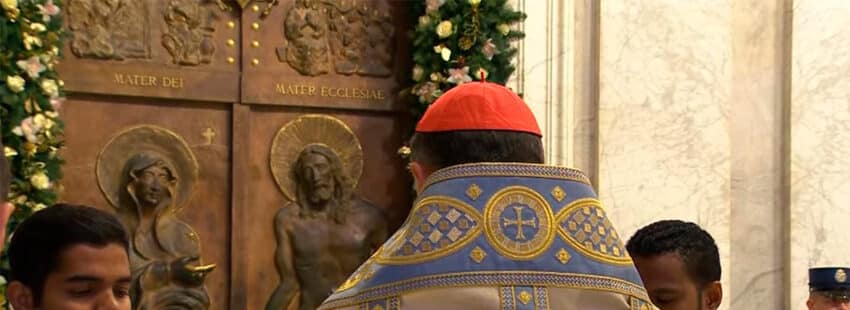 Santa María la Mayor ya tiene su Puerta Santa abierta a quienes se ponen “en camino hacia el