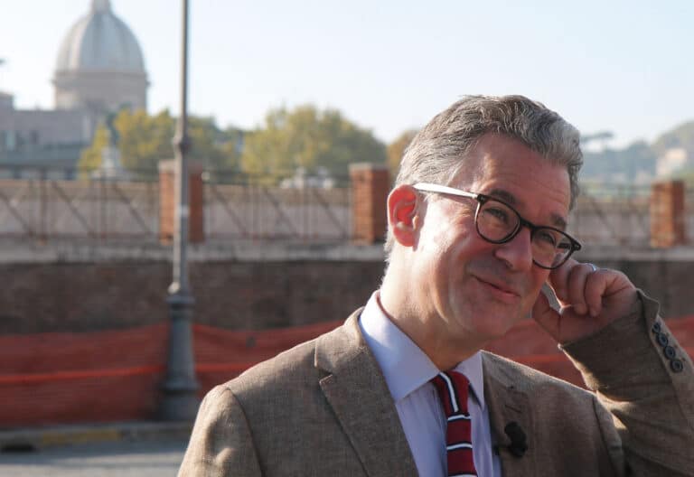 comunicador británico