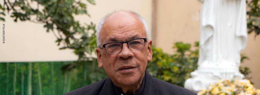 Carlos Enrique García Camader, obispo y presidente de la Conferencia Episcopal del Perú