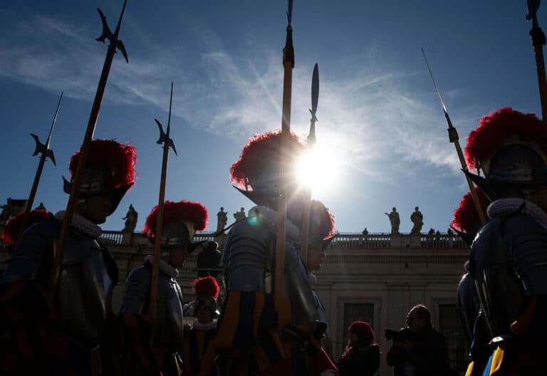 Control en la hucha vaticana