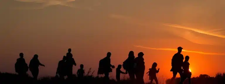 Los jesuitas consiguen que la Justicia declare ilegal la devolución en caliente de una familia