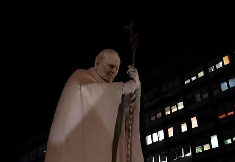 Los obispos chilenos piden orar por la salud del papa Francisco