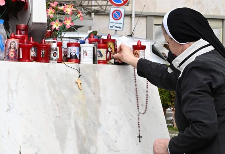 Hospital Gemelli, donde permanece ingresado el papa Francisco