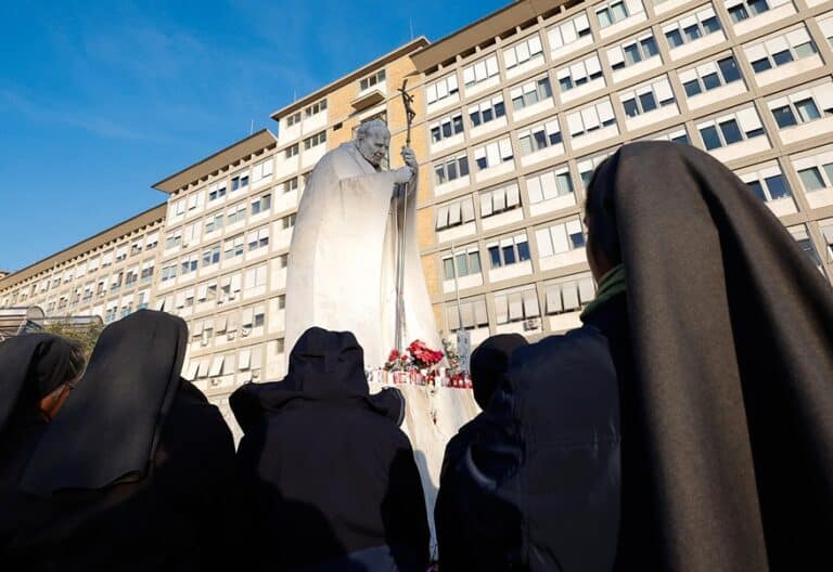 Hospital Gemelli, donde permanece ingresado el papa Francisco