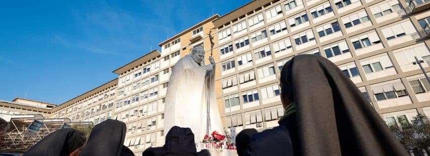 Hospital Gemelli, donde permanece ingresado el papa Francisco