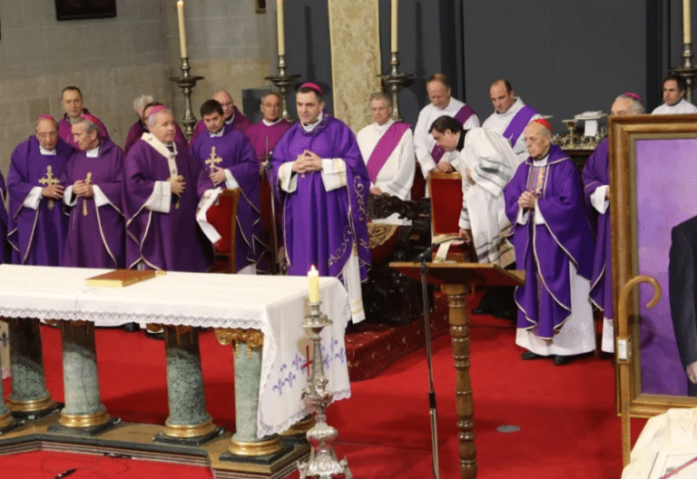 Palencia da el último adiós a Nicolás Castellanos, el “obispo itinerante”