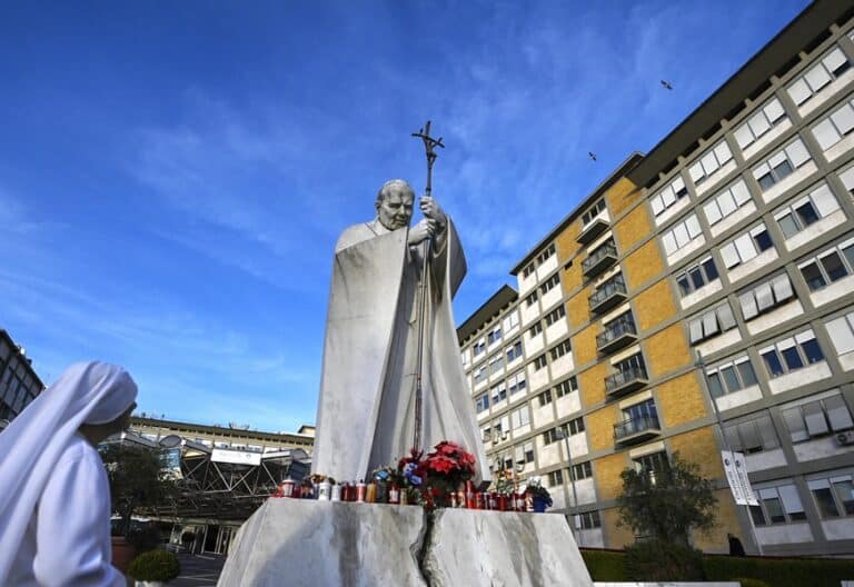 Hospital Gemelli de Roma, donde permanece ingresado del papa Francisco. EFE