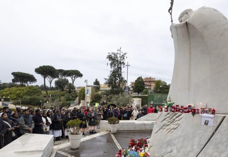 Hospital Gemelli, donde permanece ingresado el papa Francisco