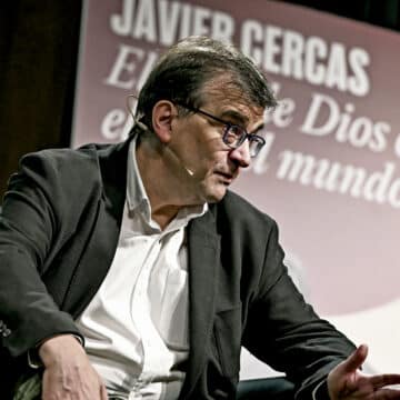 El escritor Javier Cercas, durante la presentación de su libro 'El loco de Dios en el fin del