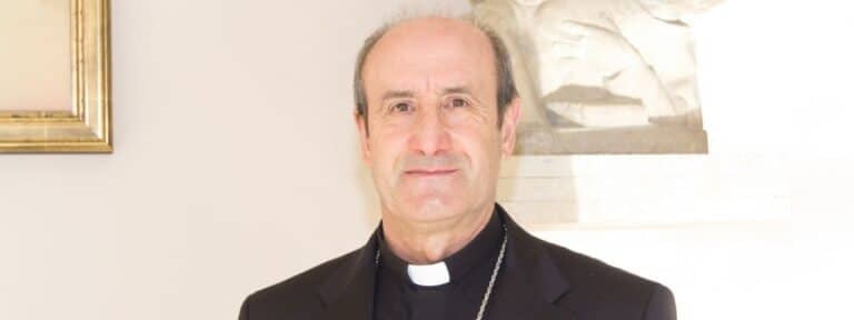 El obispo de Córdoba, Jesús Fernández